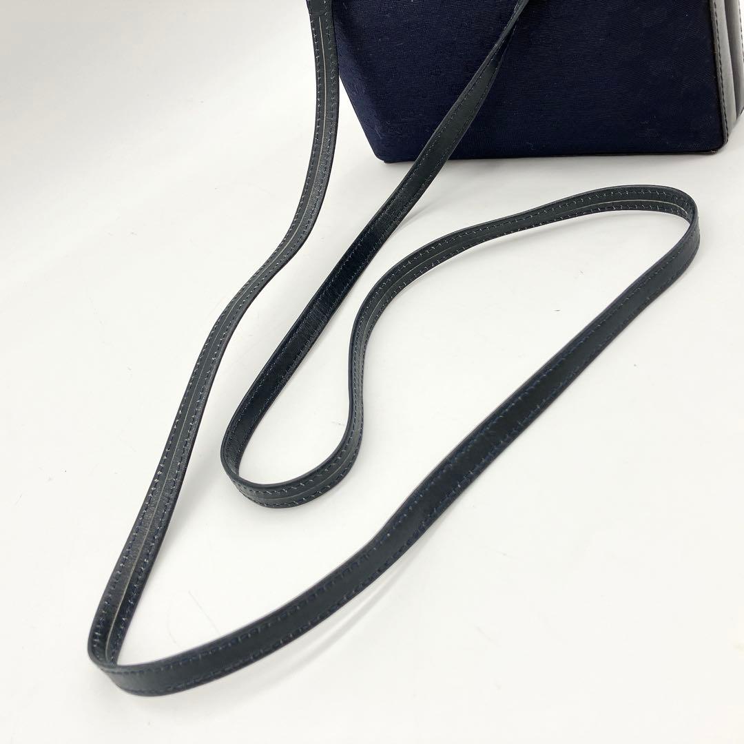 【OLD GUCCI】かっちりBox型　ミニショルダーバッグ　GG柄