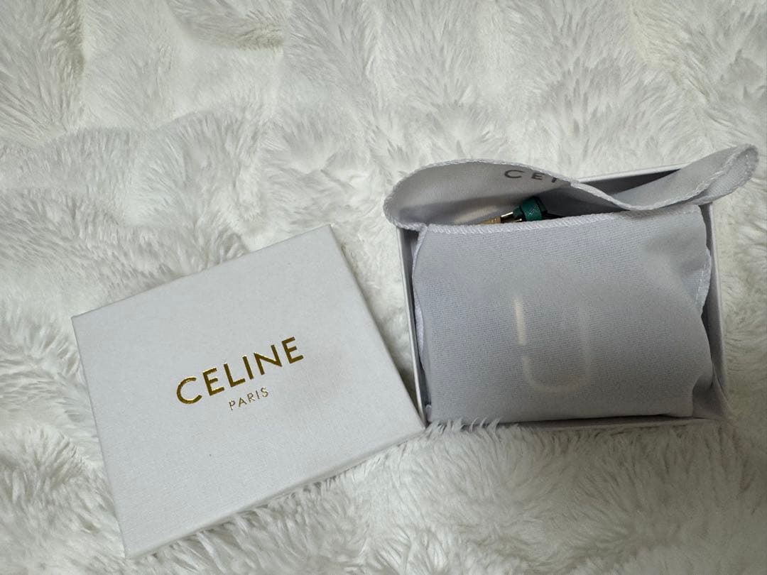 マークジェイコブス　二つ折り財布 黒 白 金色ロゴ