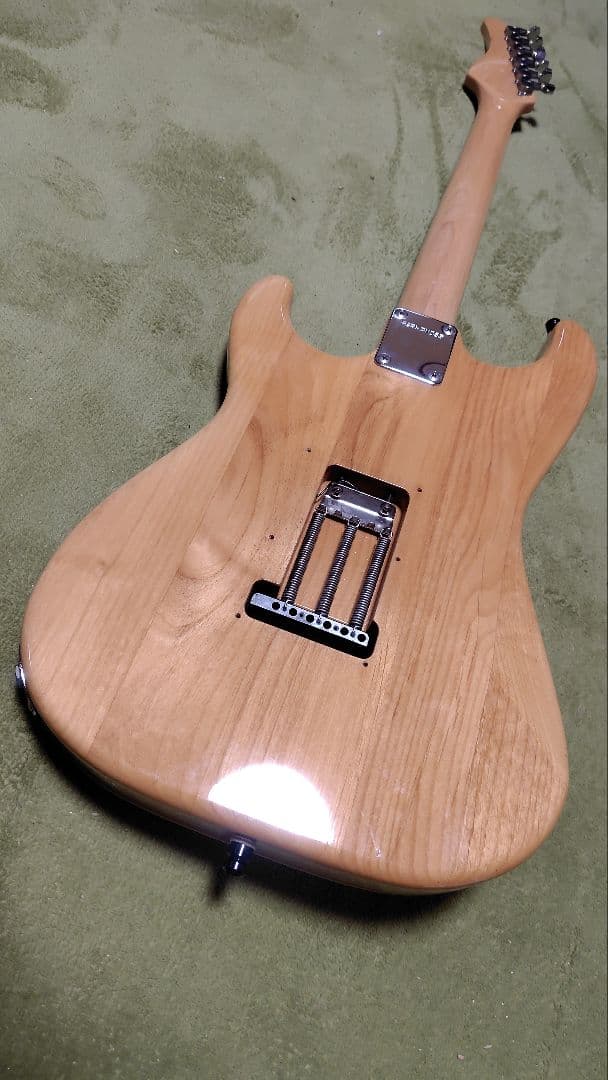 フェルナンデス　LE1-JP ストラトキャスター