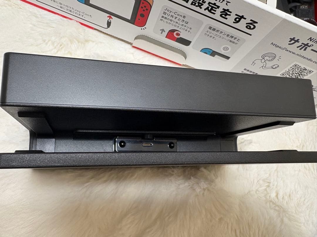 世*A様 Nintendo Switch 本体