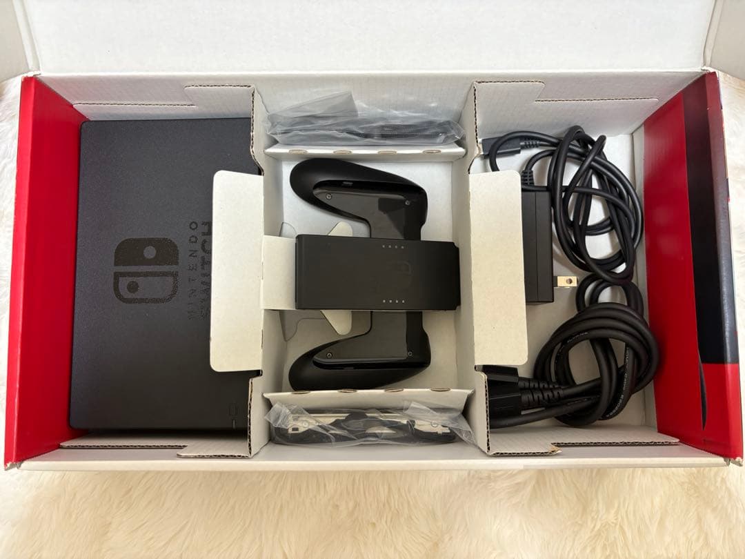 世*A様 Nintendo Switch 本体