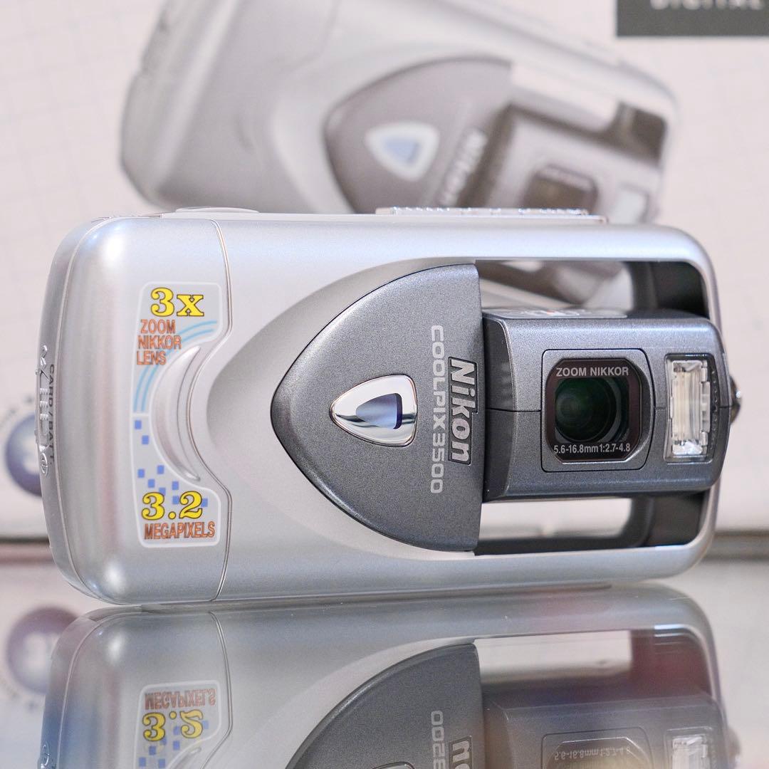 極美品 名機 動作品 平成レトロ Nikon COOLPIX E3500 自撮り