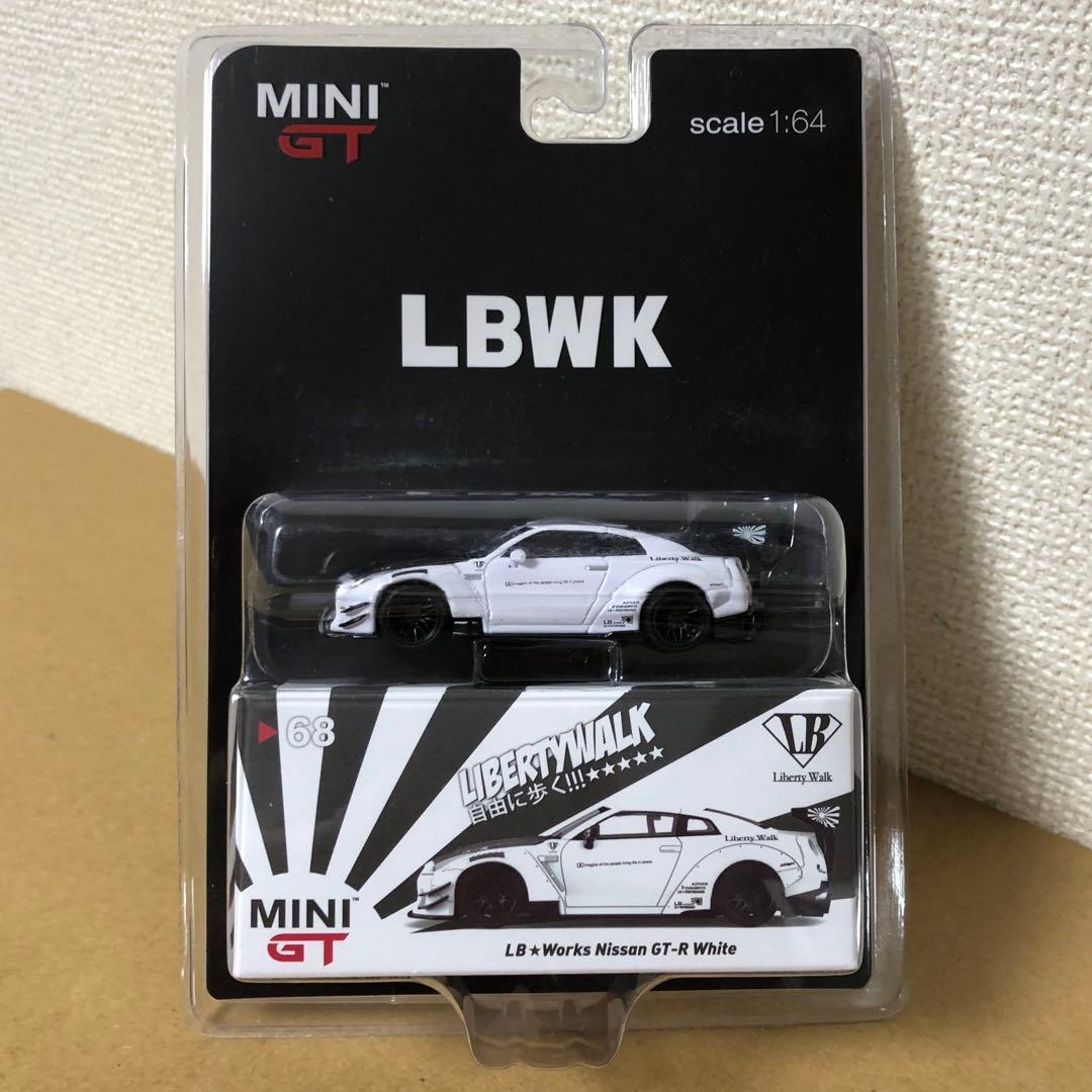 MINI GT ミニGT　LB WORKS　NISSAN GT-R　WHITE