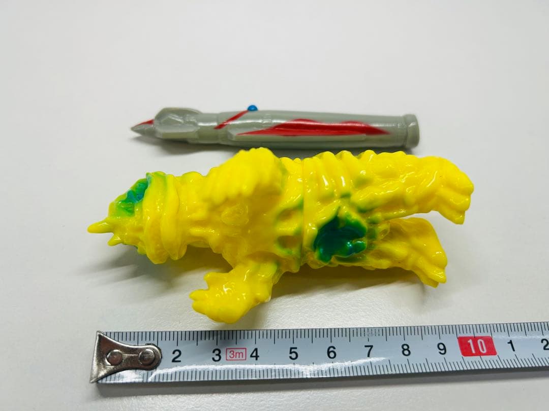 ベアモデル　シーボーズ　ロケット　ミサイル　ソフビ 黄色　怪獣　ウルトラマン