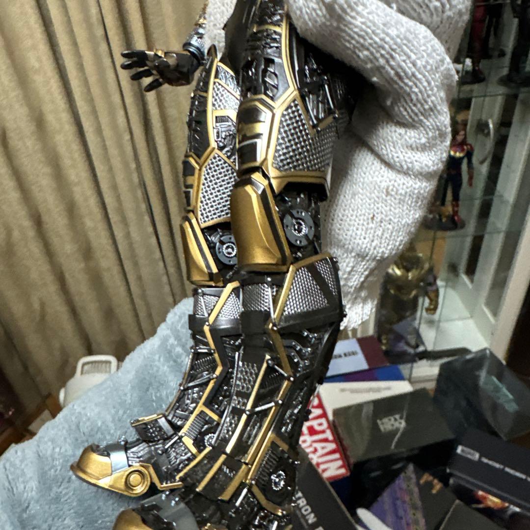 IRON MAN 3 BONES アイアンマン　ボーンズフィギュア