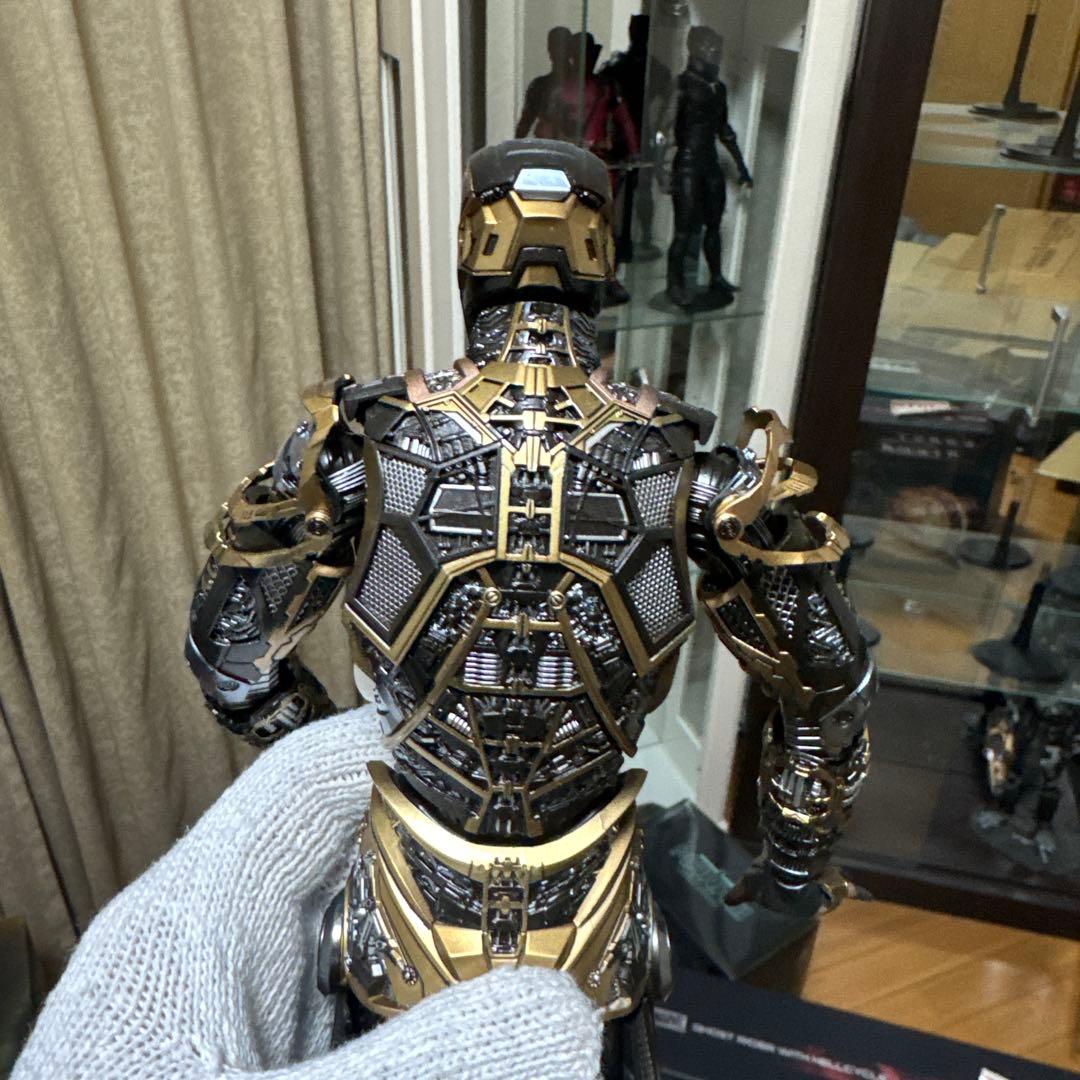IRON MAN 3 BONES アイアンマン　ボーンズフィギュア