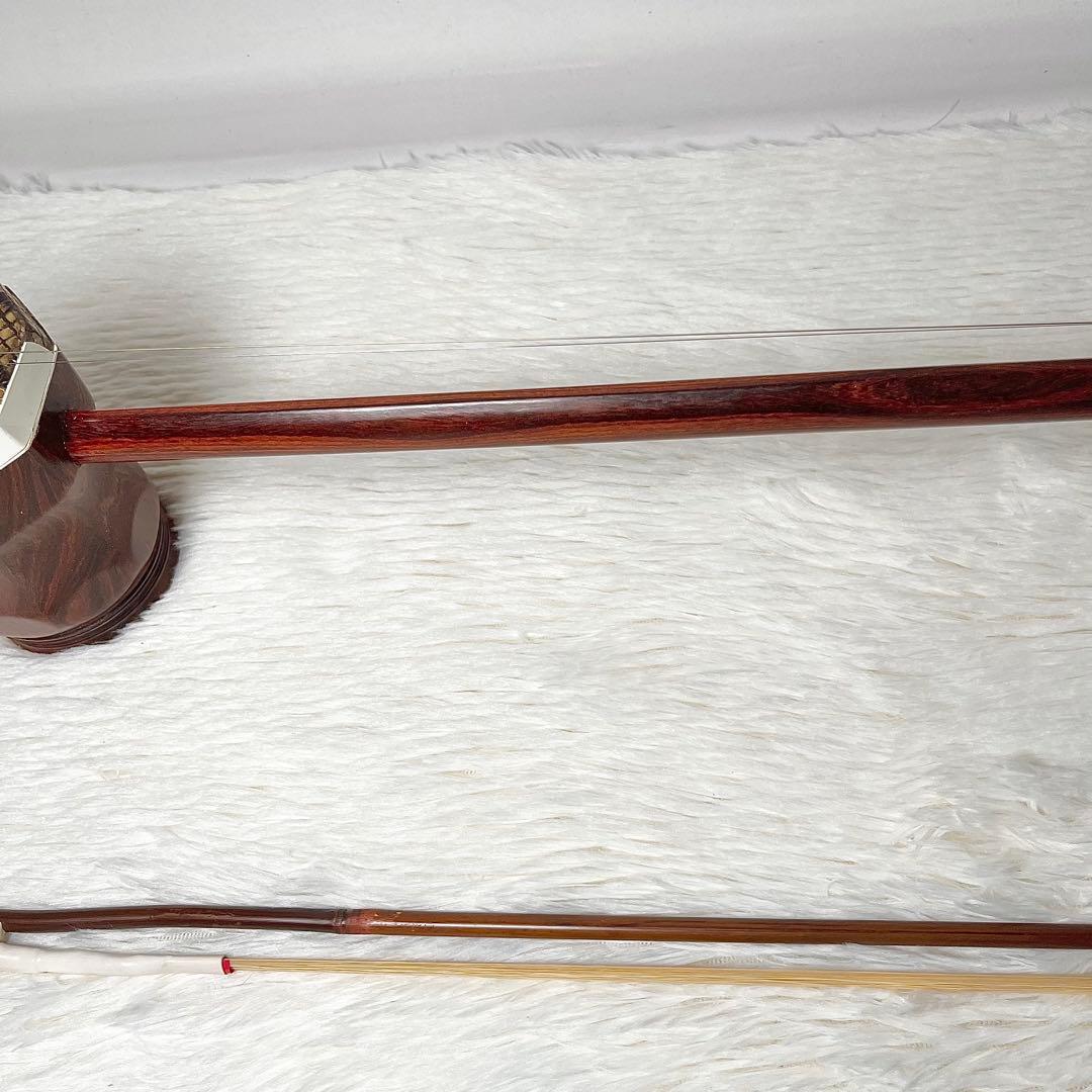 【正規証付】 二胡 弓松脂 ケース付 本蛇皮製