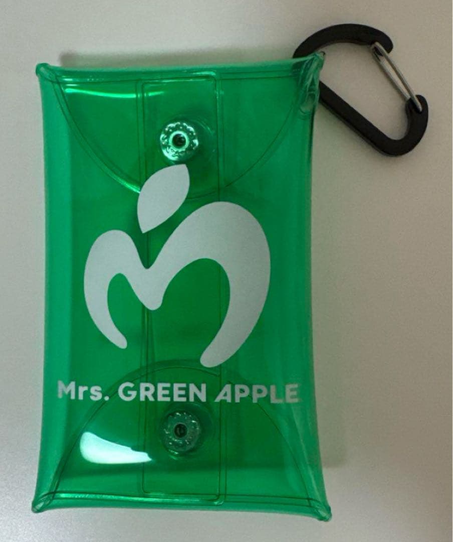 Mrs. GREEN APPLE クリアポーチ