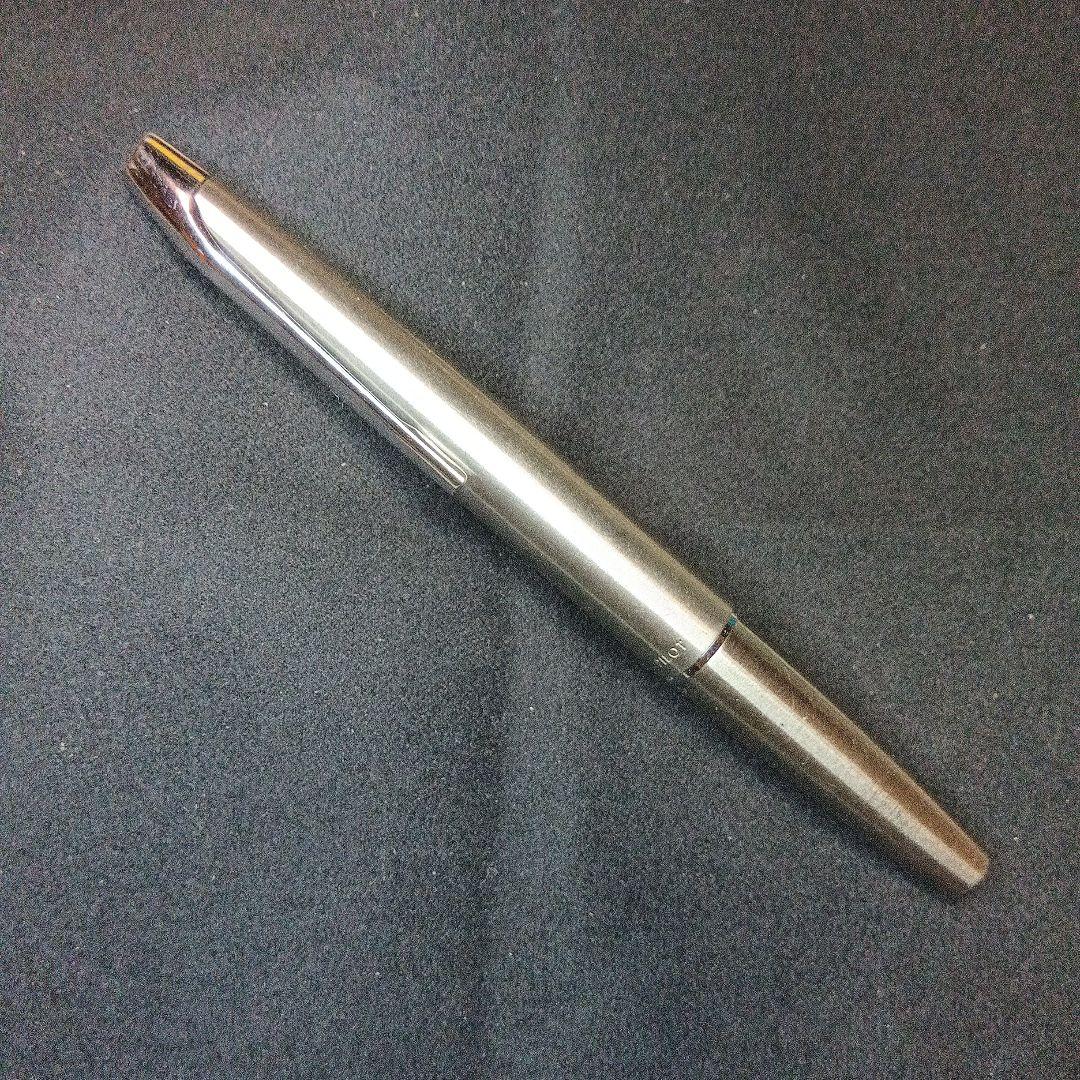 PILOT　ミュー『 μ 』万年筆 シルバー　付属品無　中古品