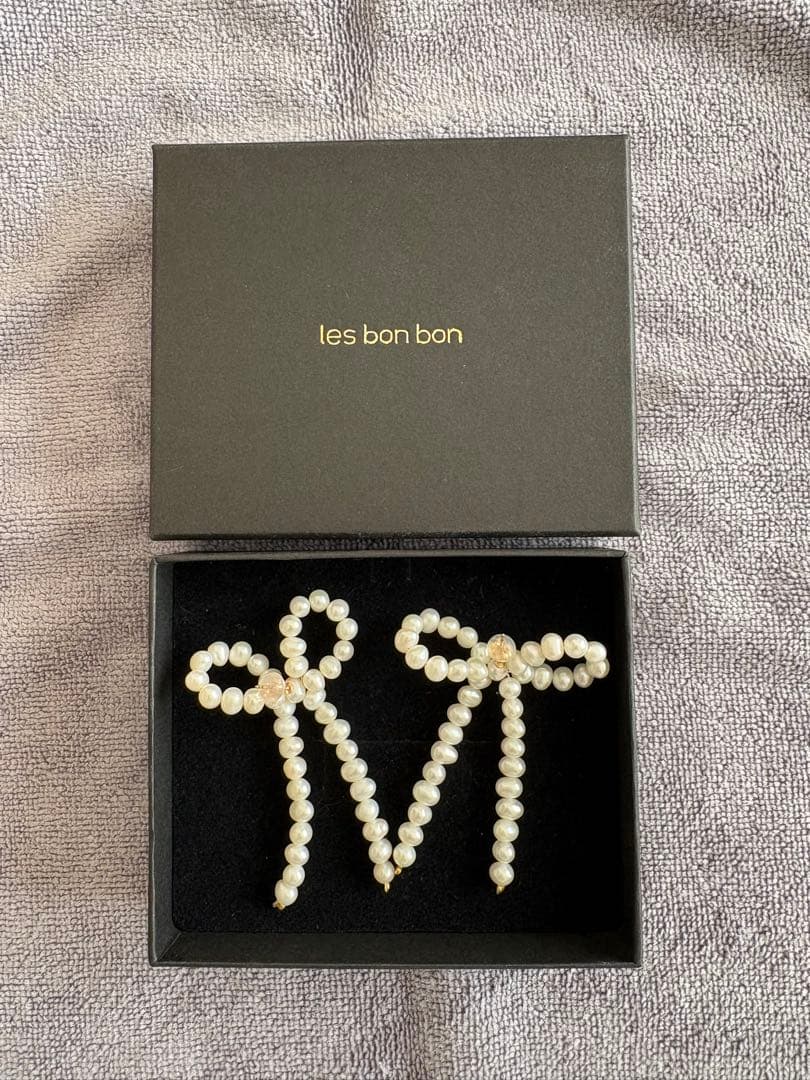 ユナイテッドアローズ　神崎恵　パールピアス　リボン les bonbon