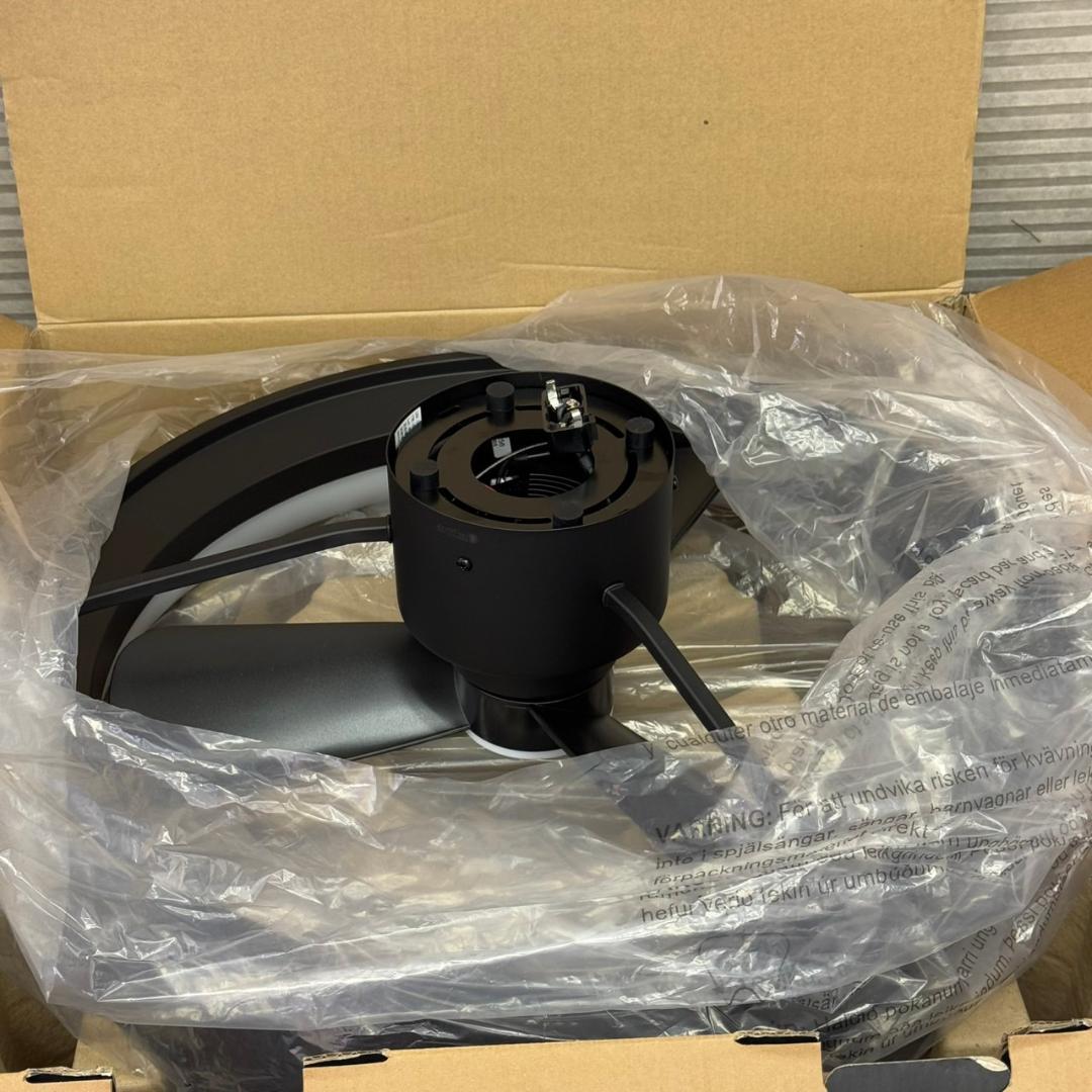 ☆未使用　ARTIKA　LEDシーリングファン　FAN-AUR-C4BL