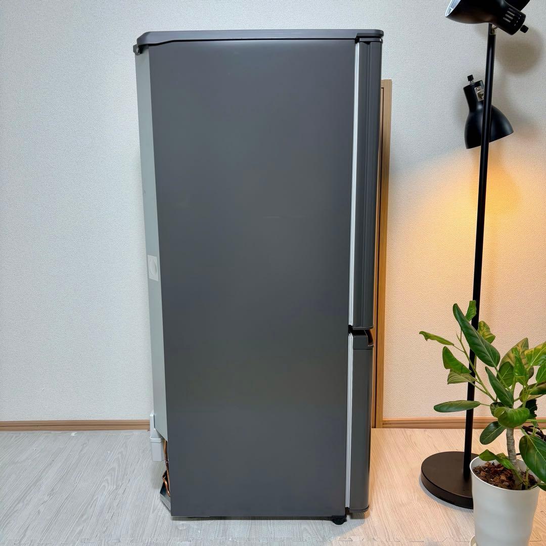 2024 冷蔵庫 一人暮らし 単身用 小型 保証付 送料無料 三菱 未使用に近い