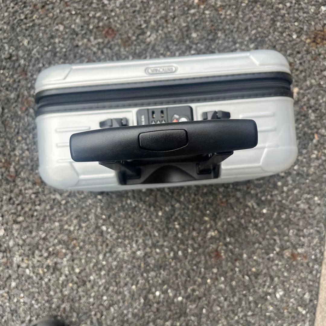 【美品】リモワ　サルサ　ビジネストローリー　機内持込可　TSA搭載 23L