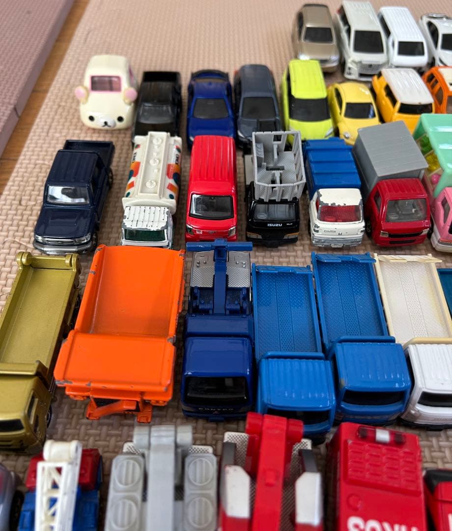 トミカ まとめ売り　85台