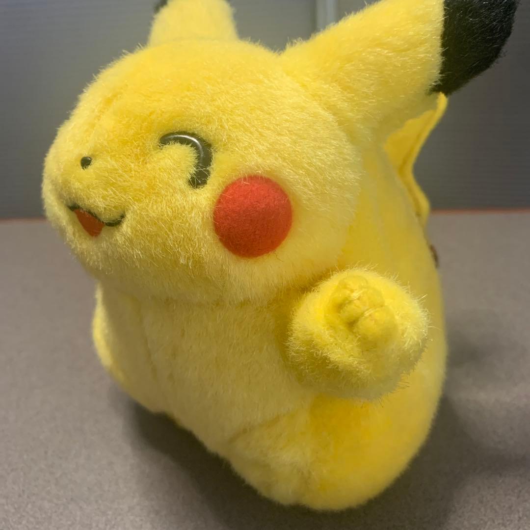初期　ピカチュウ　ぬいぐるみ　にっこり　タカラトミー　バンザイ