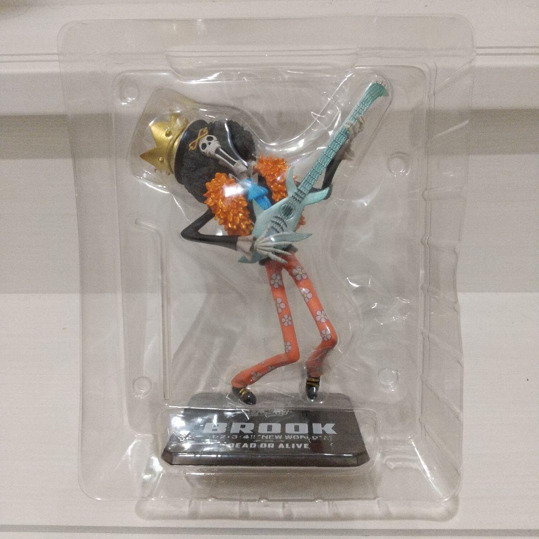 ワンピース　麦わらの一味　フィギュア セブンイレブン