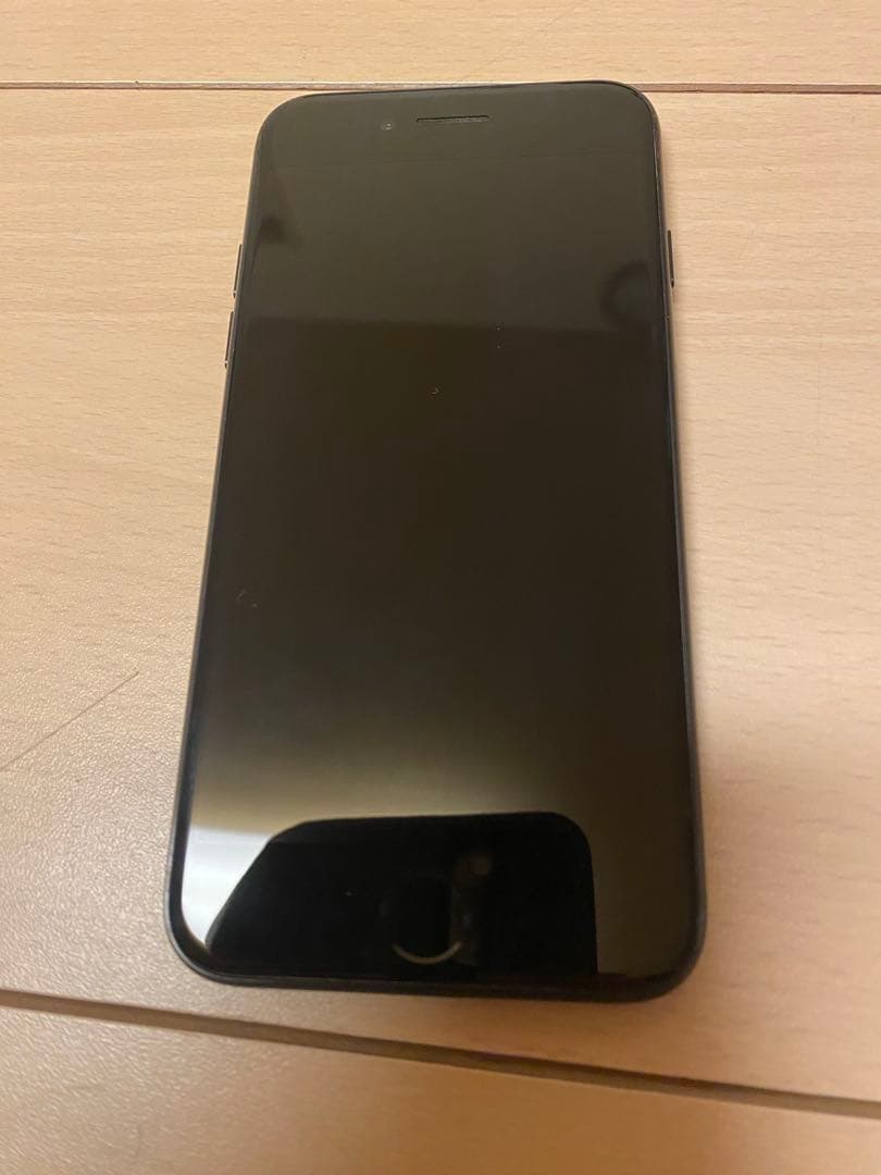 Apple iPhone 7 ブラック 128GB SIMフリー