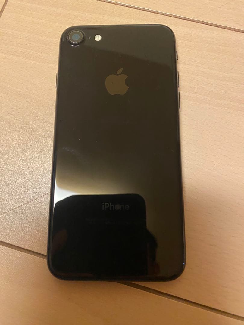 Apple iPhone 7 ブラック 128GB SIMフリー