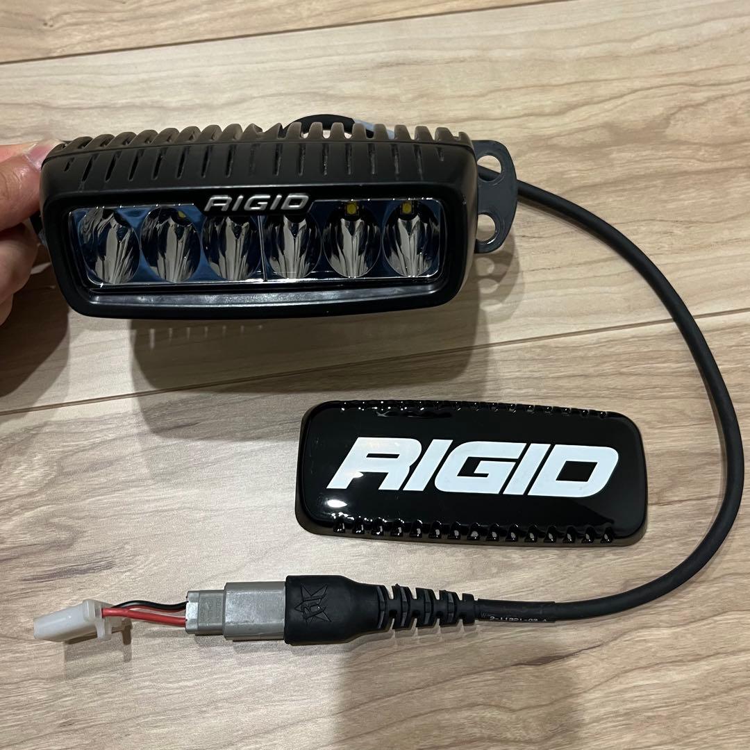 ズーマー Rigid Industries Q2 6-LED ヘッドライト