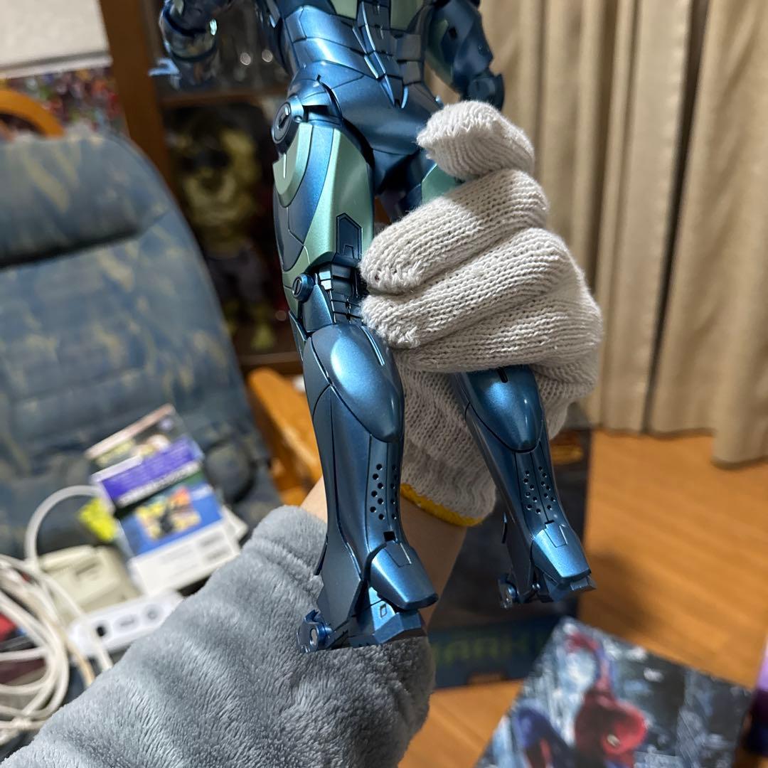 アイアンマン　マーク3 ブルーステルス　ホットトイズ