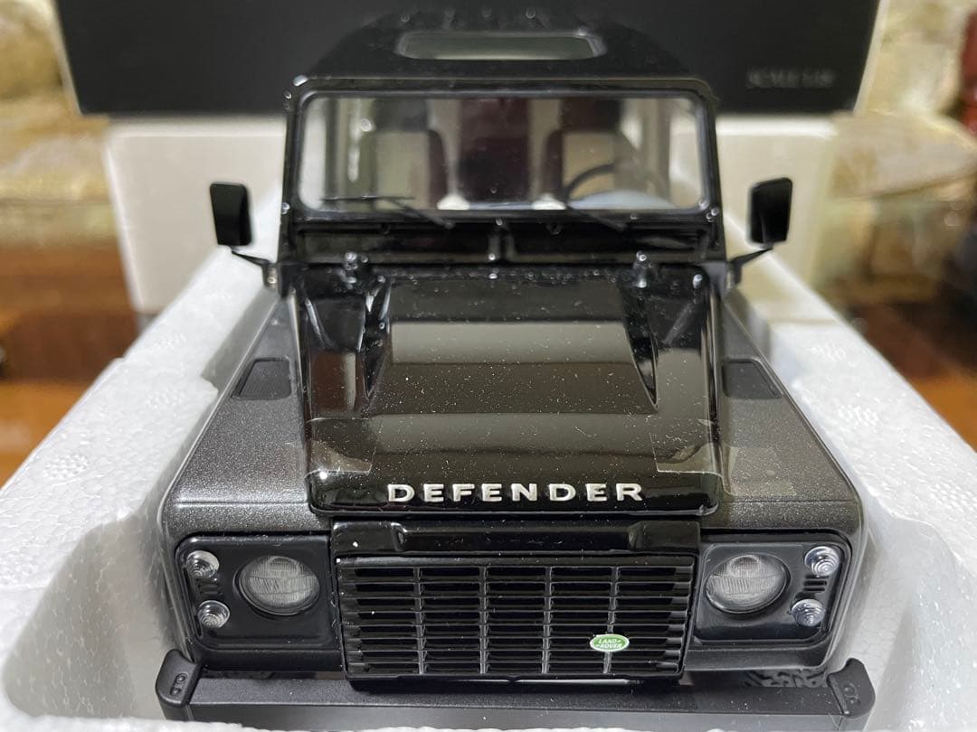 価格変更1/18 京商ランドローバー ディフェンダー90 オートバイオグラフィー