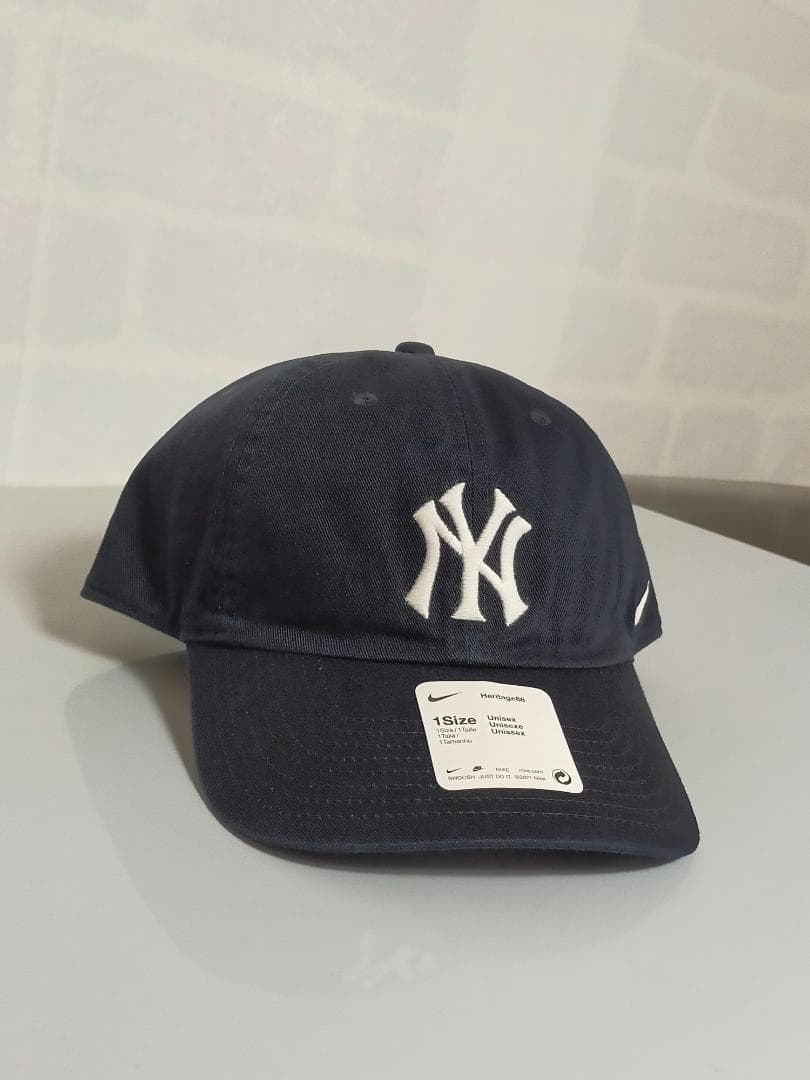 NIKE ニューヨーク・ヤンキース　Heritage86　ネイビー＆ホワイトロゴ