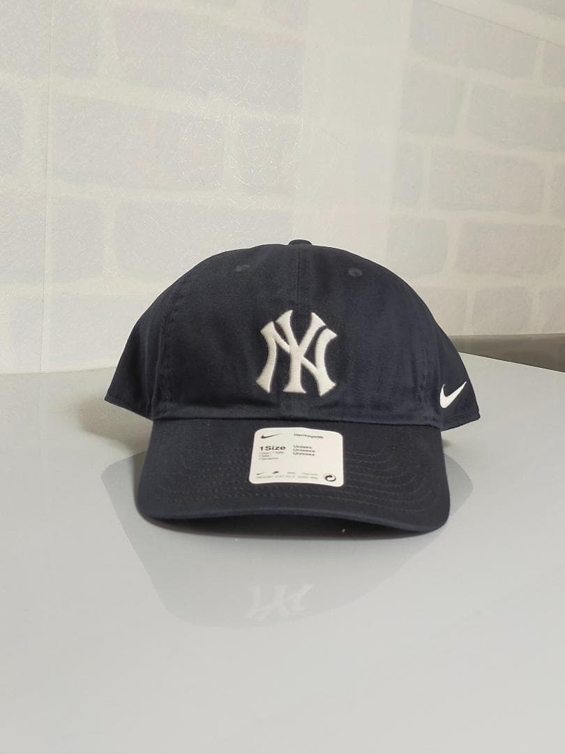 NIKE ニューヨーク・ヤンキース　Heritage86　ネイビー＆ホワイトロゴ