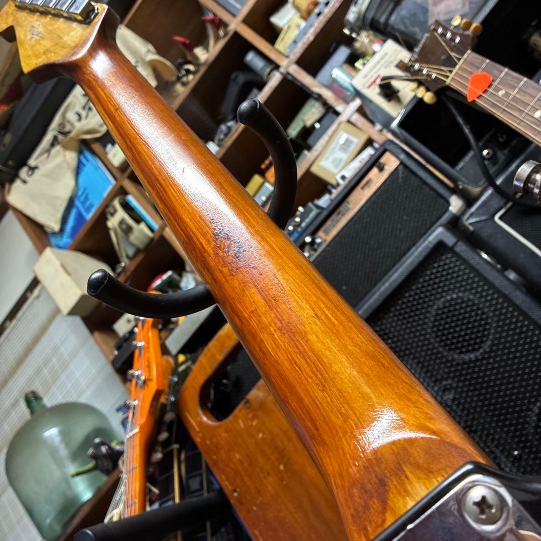 非Fenderストラト イングウェイ　スキャロップ　柾目ネック