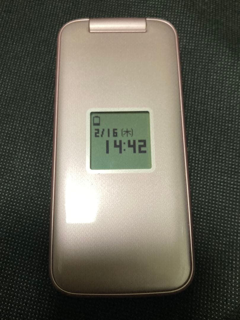 ピンク 防水携帯電話 本体 USBケーブル付き