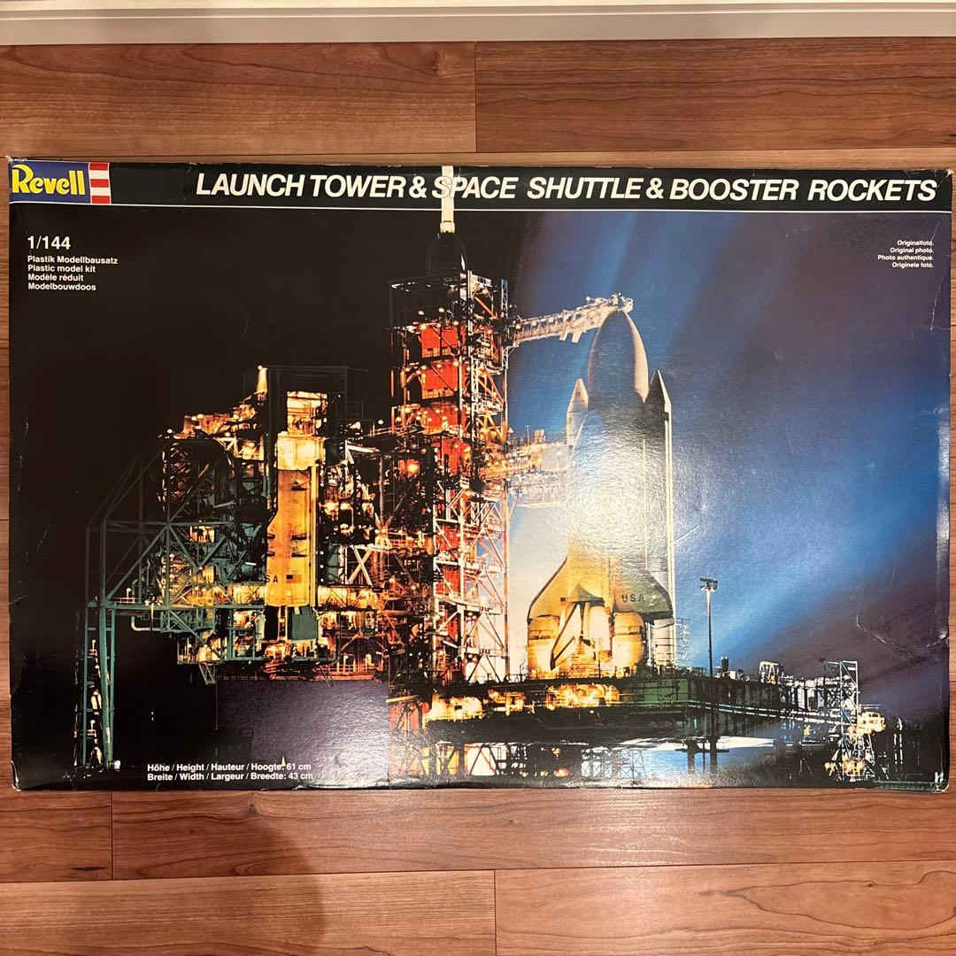 【未組立セット】スペースシャトル　打ち上げ発射台　アルマゲドン　プラモデル