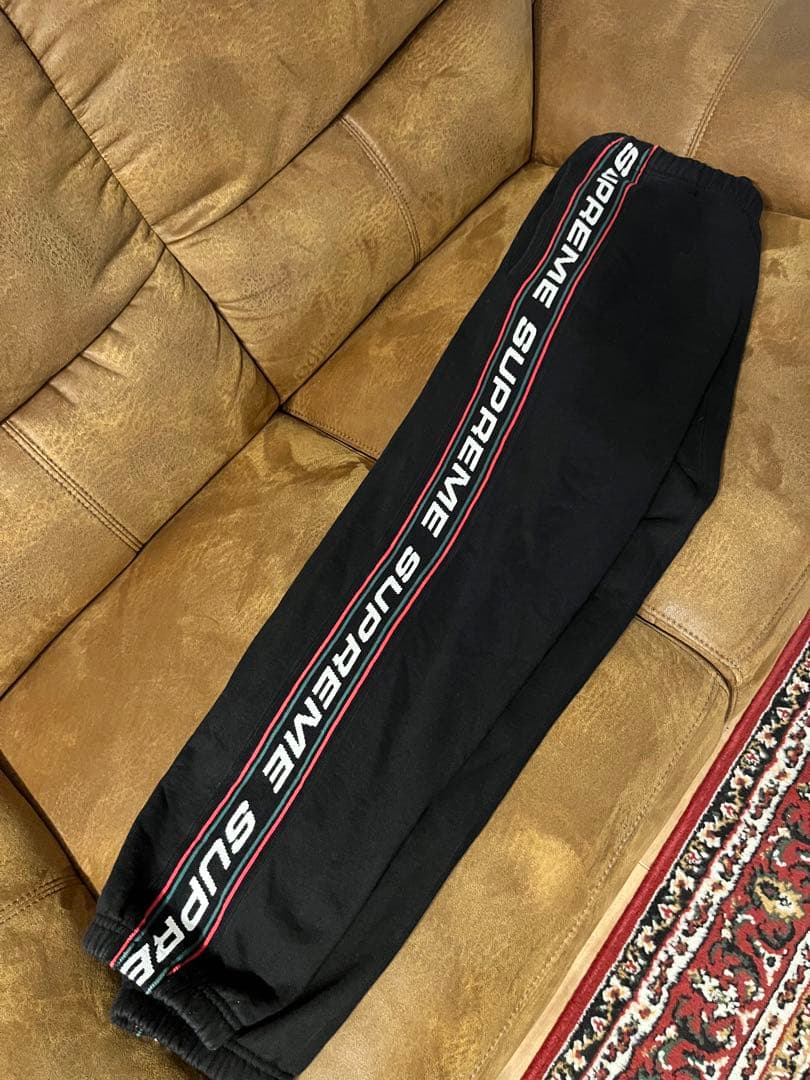 supreme パンツ　Sサイズ