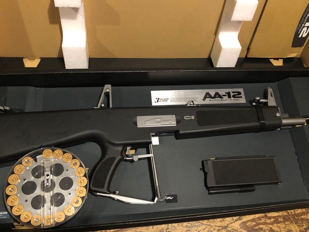 東京マルイ 電動ショットガン AA-12 ドラムマガジン付き