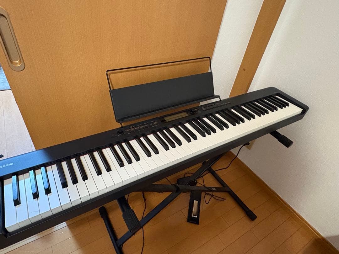 電子ピアノ　88鍵盤　CASIO CDP-S300 (純正ペダル付属)