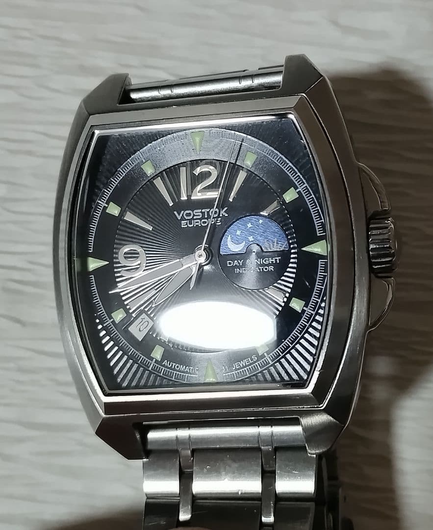 【動作品】VOSTOK EUROPE 自動巻き機械式 腕時計 トノー型 裏スケ