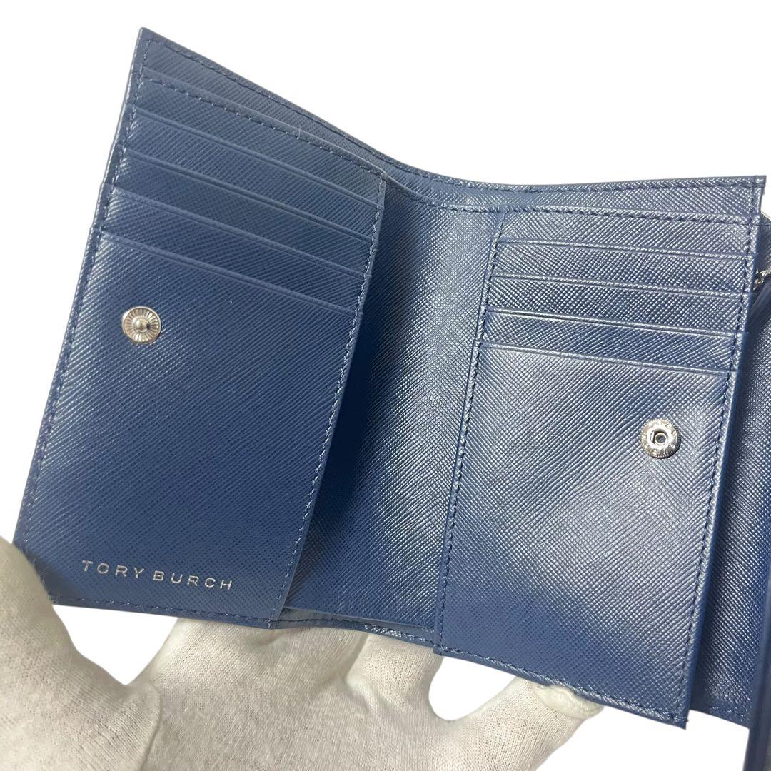 新品　ToryBurch 三つ折り財布パンチングレザー 花柄カットワーク