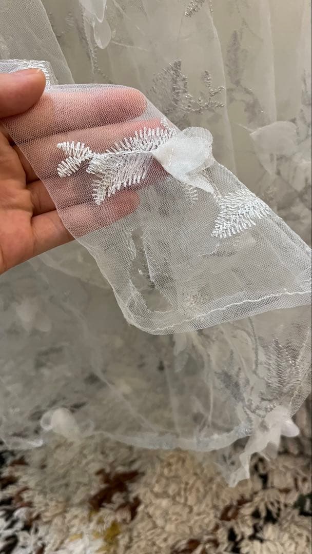 ドレスプロダクション　パフスリーブ　ドレス