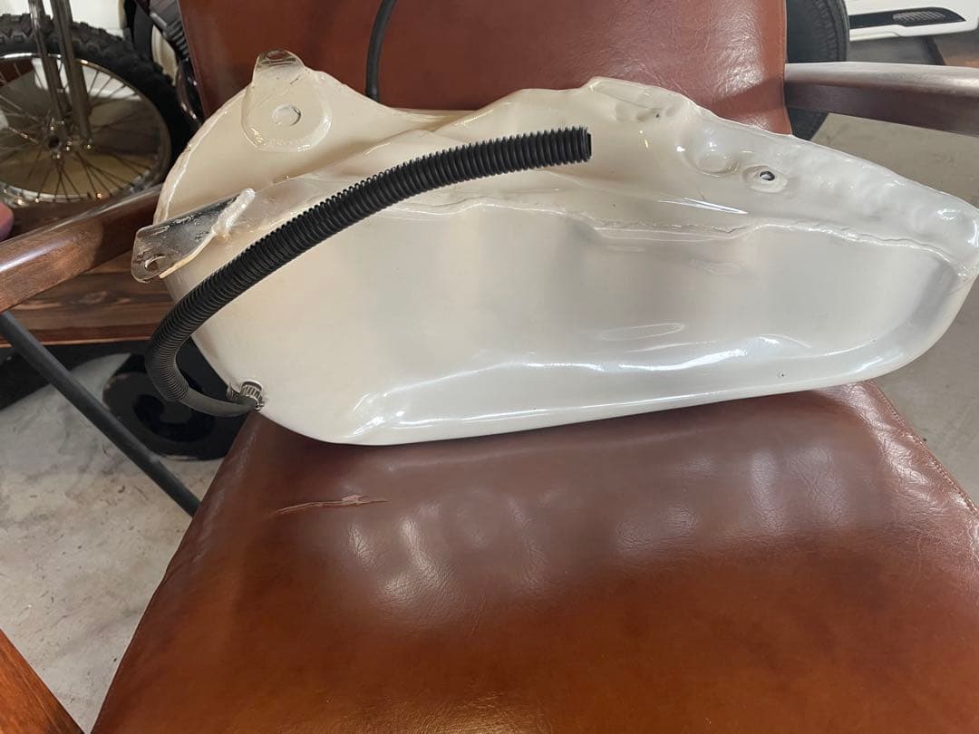 ショベル　タンク　ハーレー　amf flh 純正　当時物　ビンテージ　エボ　パン