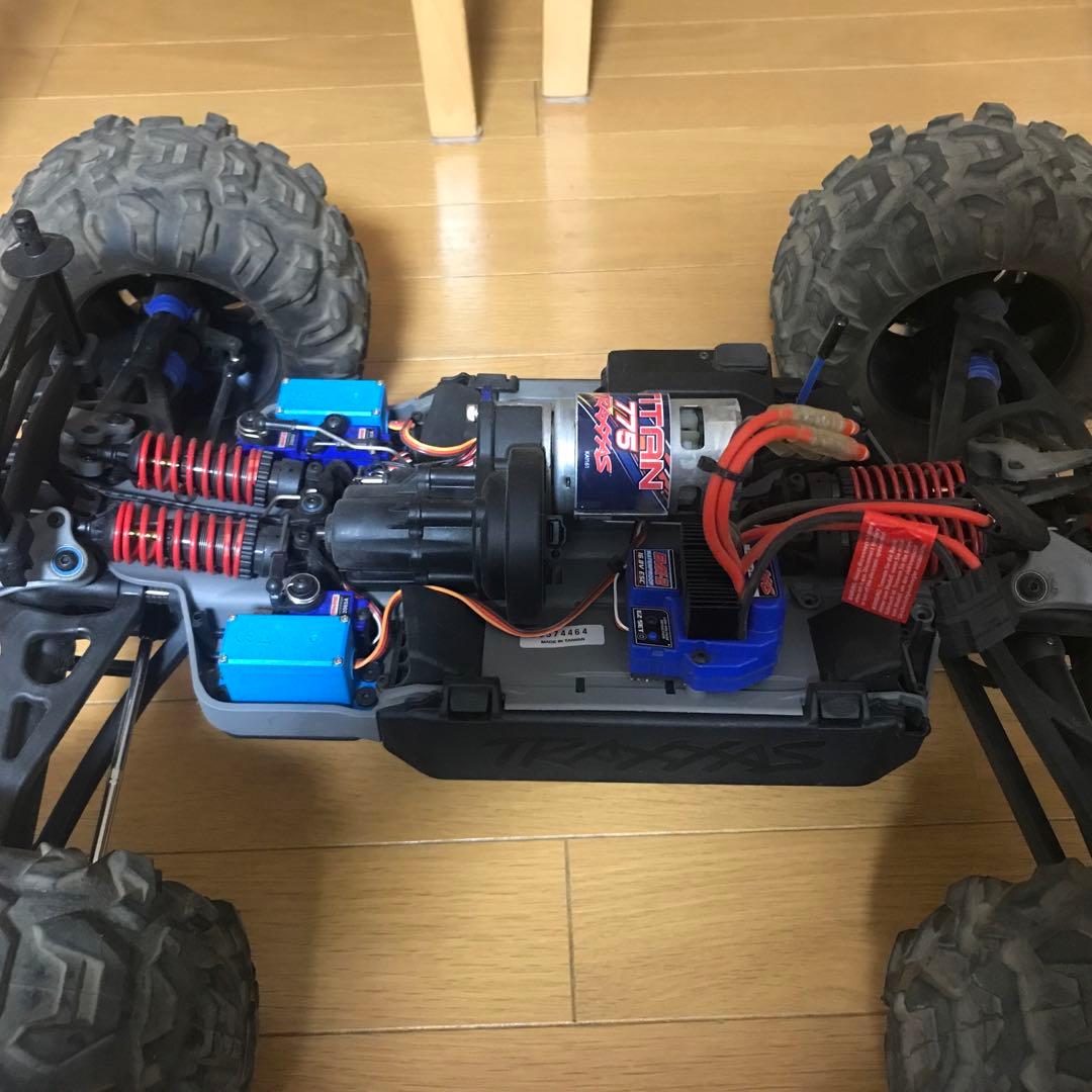 TRAXXAS SUMMIT パープル　1/8スケール
