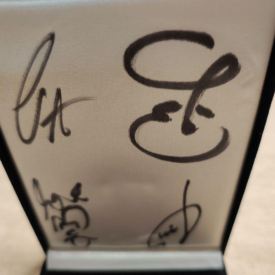 S.N.O.W.S. World Staff メダル　サイン入り シリアル37