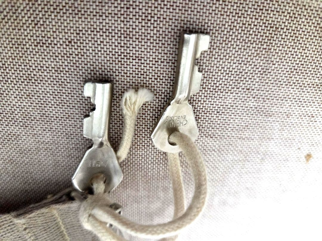 GLOBE-TROTTER サファリ エクストララージ スーツケース 101L