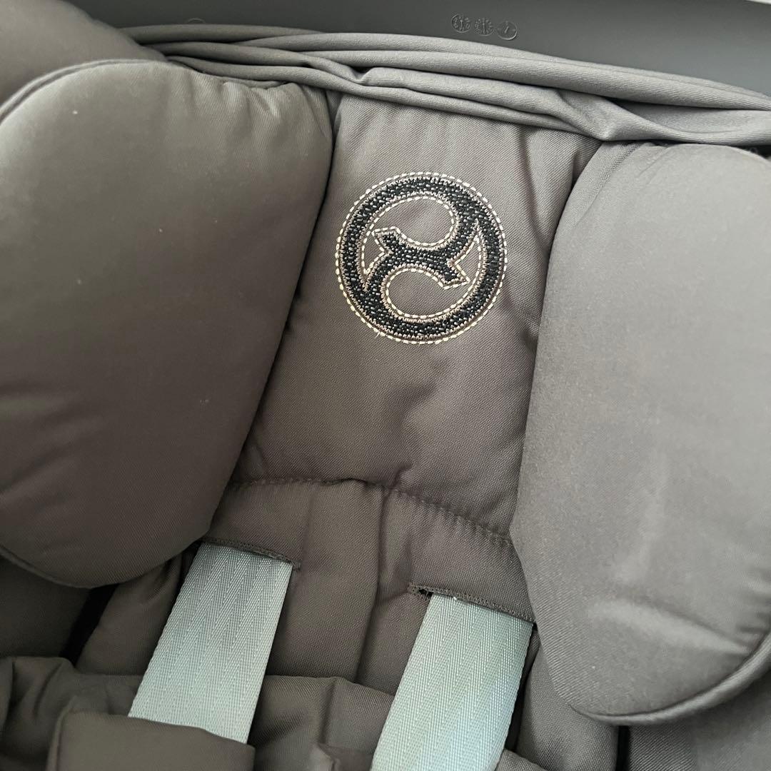 cybex クラウド Z i-sizeサイベックス ベビーシート