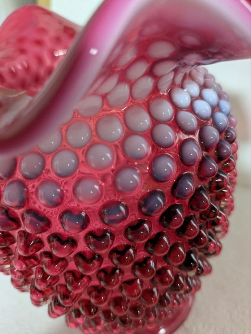 フェントン　クランベリーオパルセント　ホブネイル　フリルエッジ　刻印アリ