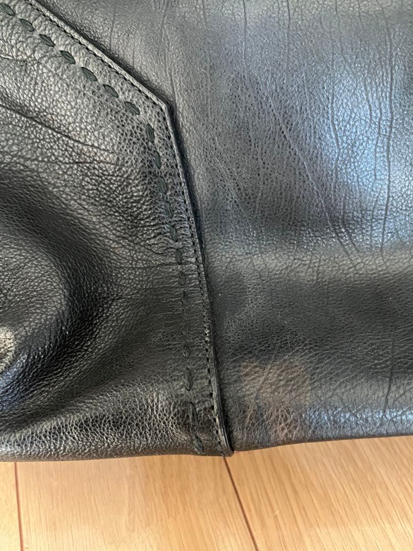 イヴ・サンローラン　ミューズバッグ　ブラック