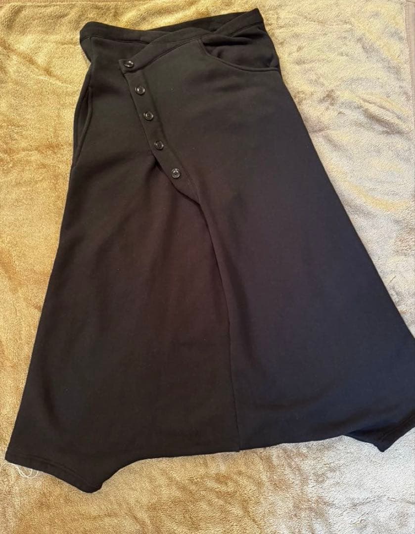 y's 黒サルエルパンツ ボタン付き