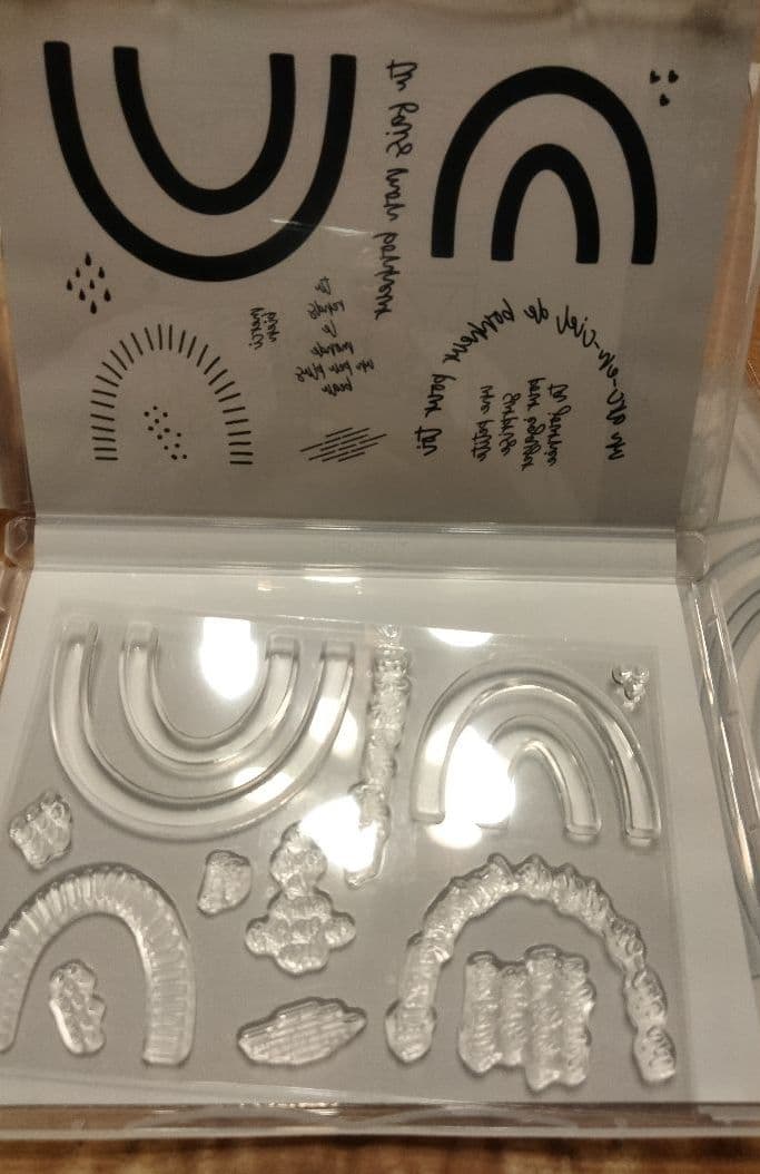 お値下げ！未使用　虹！フランス語　レインボーダイ＆スタンプ　スタンピンアップ