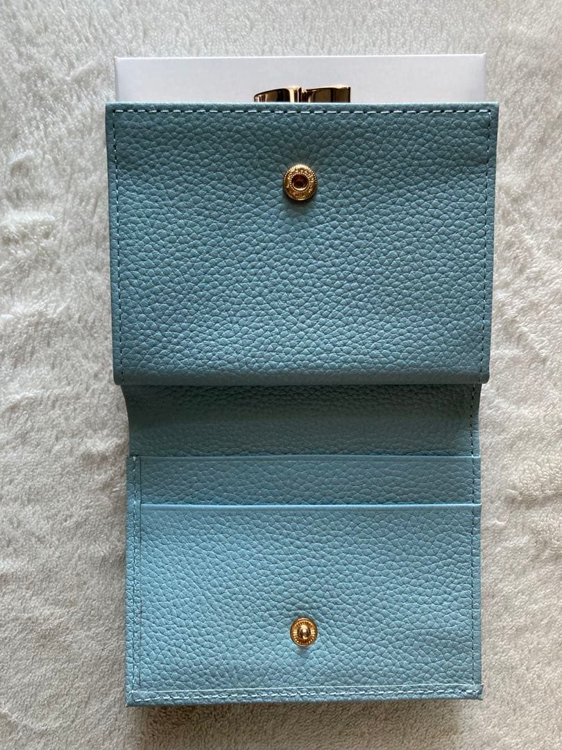 【皇居限定 菊の御紋入り】本革二つ折り財布 ライトブルー & 小銭入れ シルバー