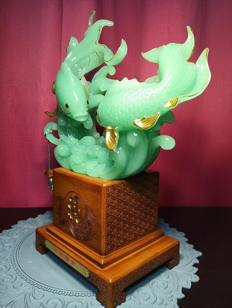 中国風水飾り　緑の魚彫刻置物