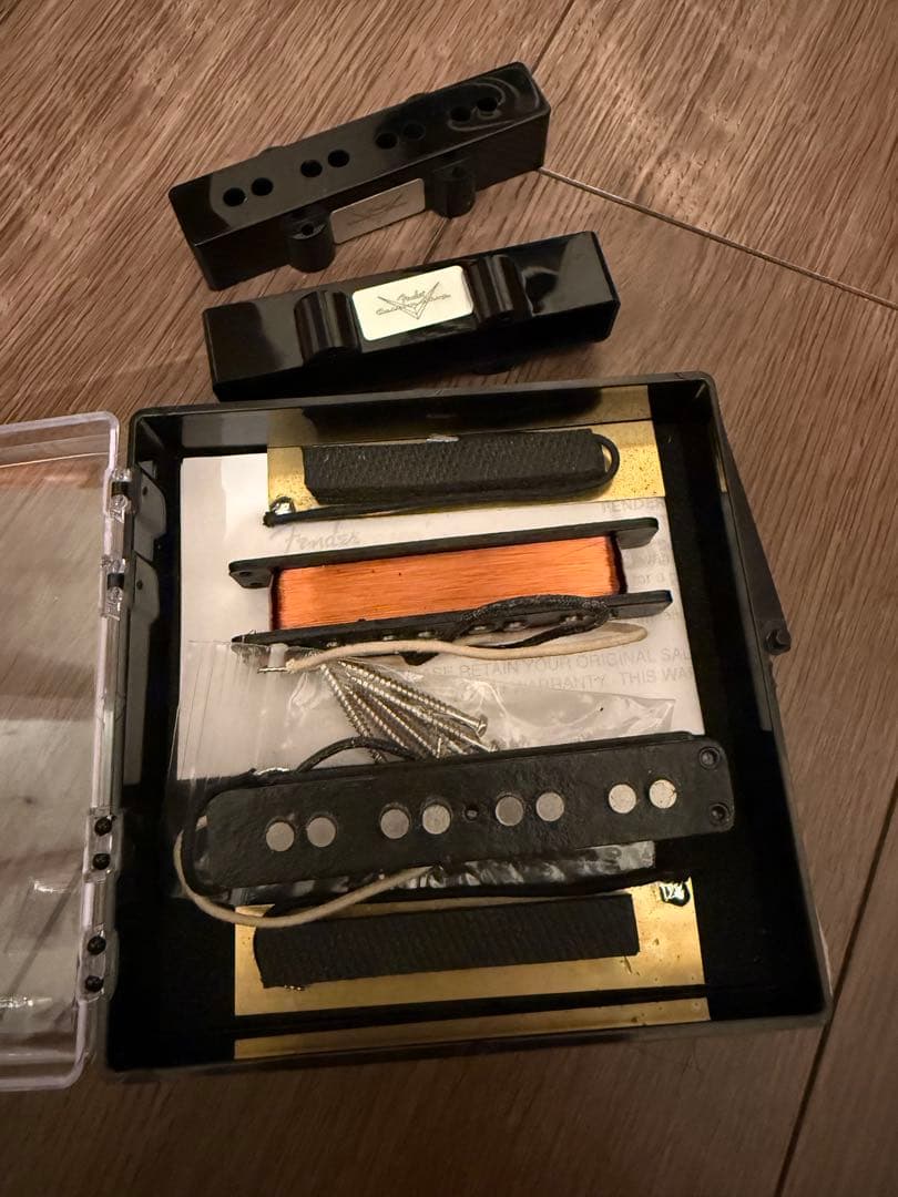 Fender Costom 60's Jazz Bassピックアップ