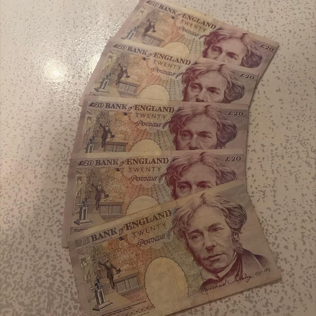 イギリス ポンド 旧紙幣 £20×5枚 £100