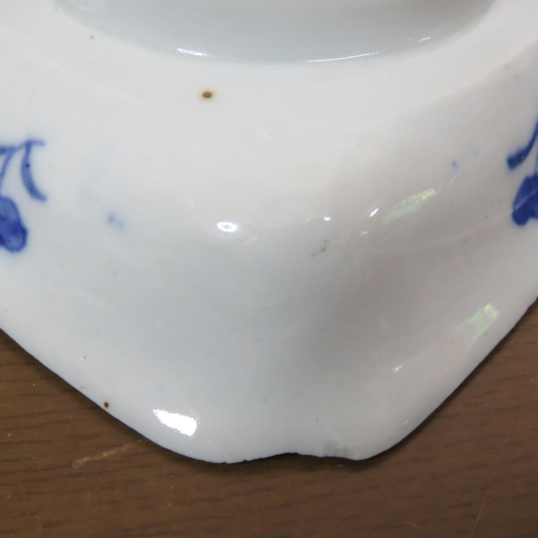 角皿 金彩 色絵付 蝶 へちま 菊 花文様 変形 古伊万里